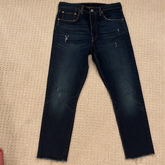 COPY - Levis 501 with minimal distressing, size 30 x 30. - Picture 3 of 15